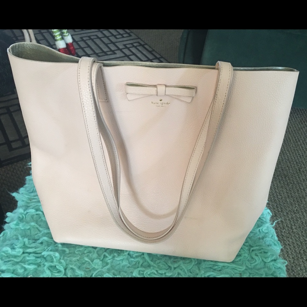 Beautiful Kate Spade bag, Rose Color.